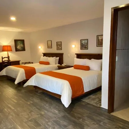 Capital O La Huerta Golf & Hotel Cholula Exterior photo